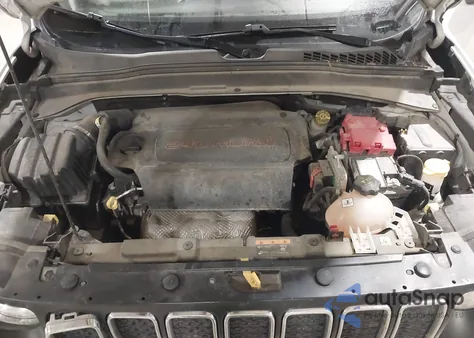 2020 Jeep Renegade Latitude 4X4 z USA, uszkodzony, nr VIN ZACNJBBB3LPL39179